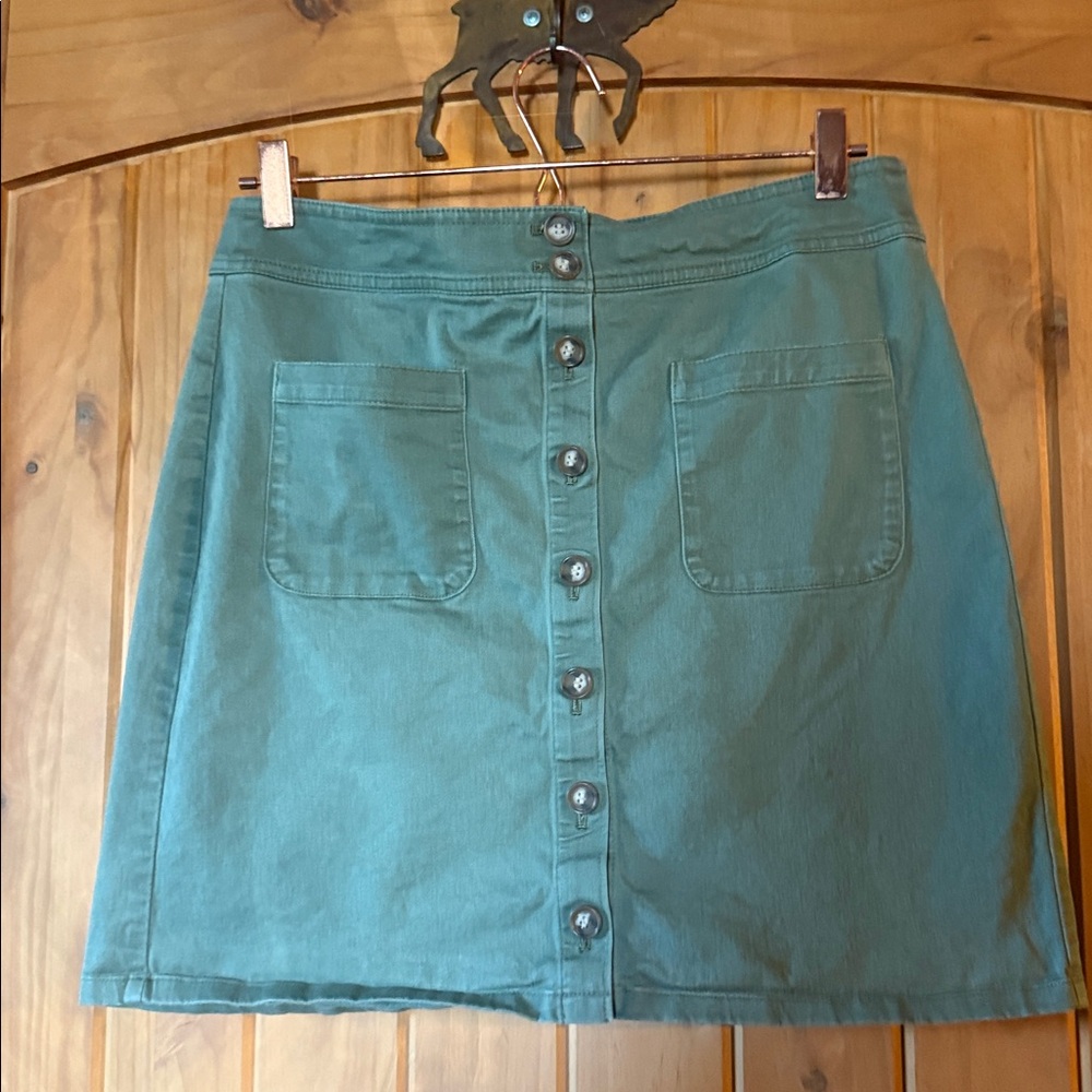 Loft skirt